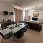 Cozy 2 Bedroom Penthouse
