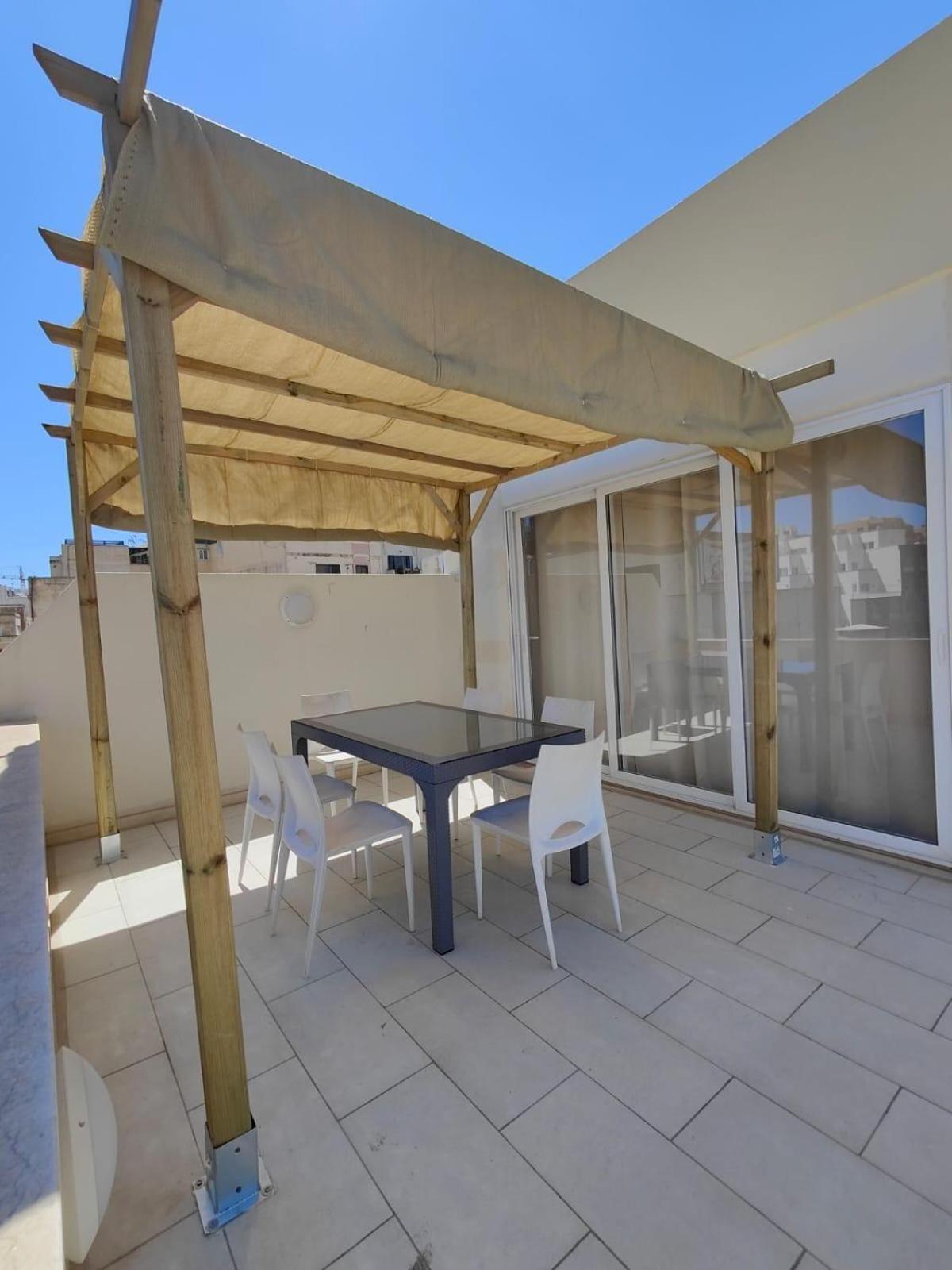 Apartment Cozy 2 Bedroom Penthouse Saint Julian's